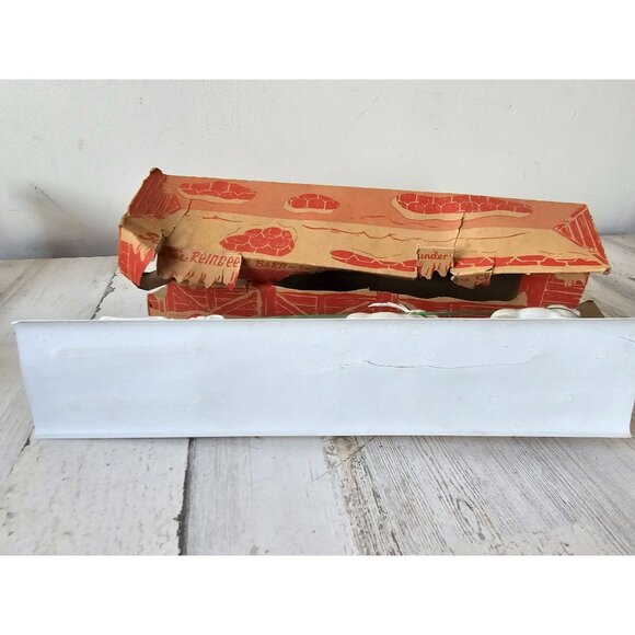 Vintage Irwin plastic reindeer sleigh Santa decor as is antique - Picture 8 of 10